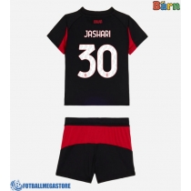 Fotballdrakt Barn AC Milan Ardon Jashari #30 Hjemmedraktsett 2025-26 Kortermet (+ Korte bukser)